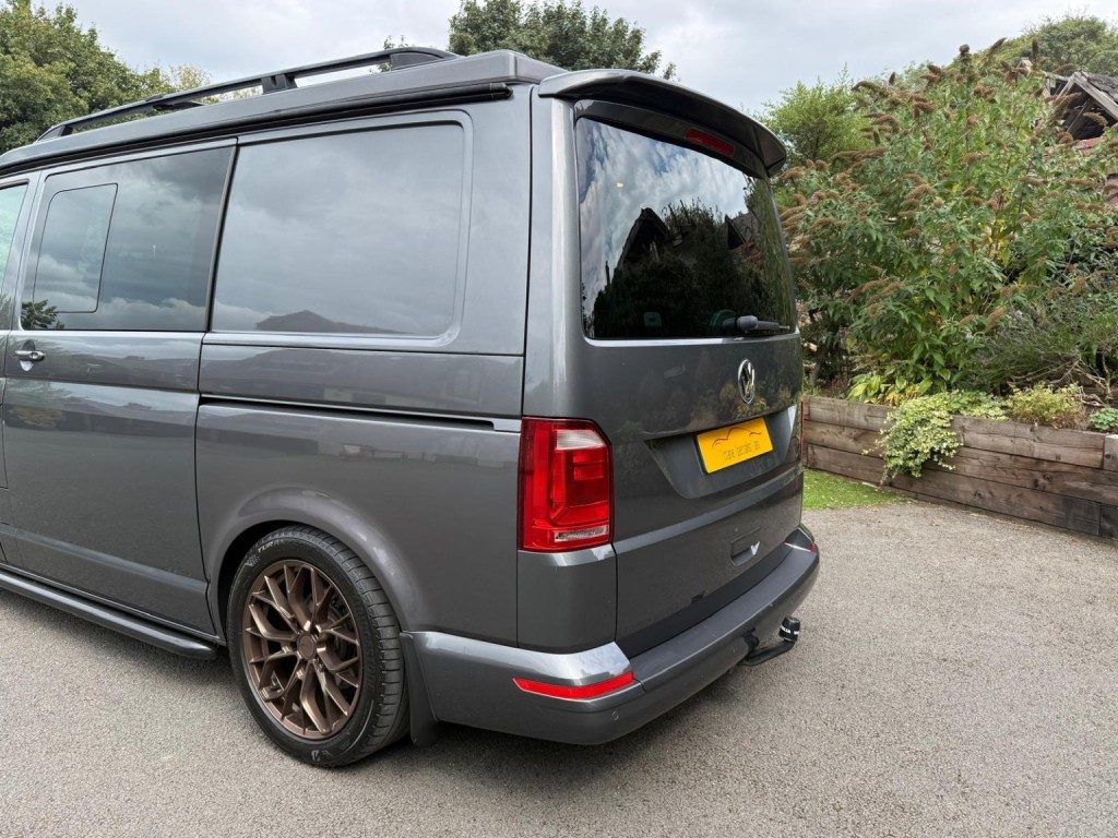 Volkswagen Transporter - Image 10