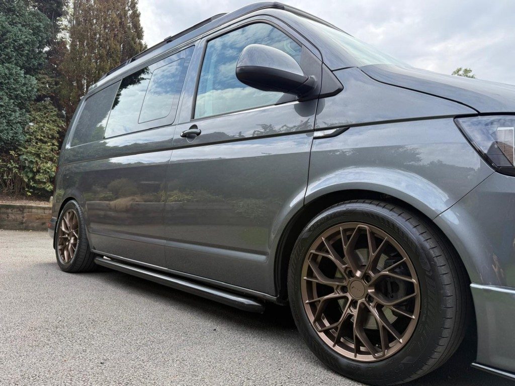 Volkswagen Transporter - Image 11