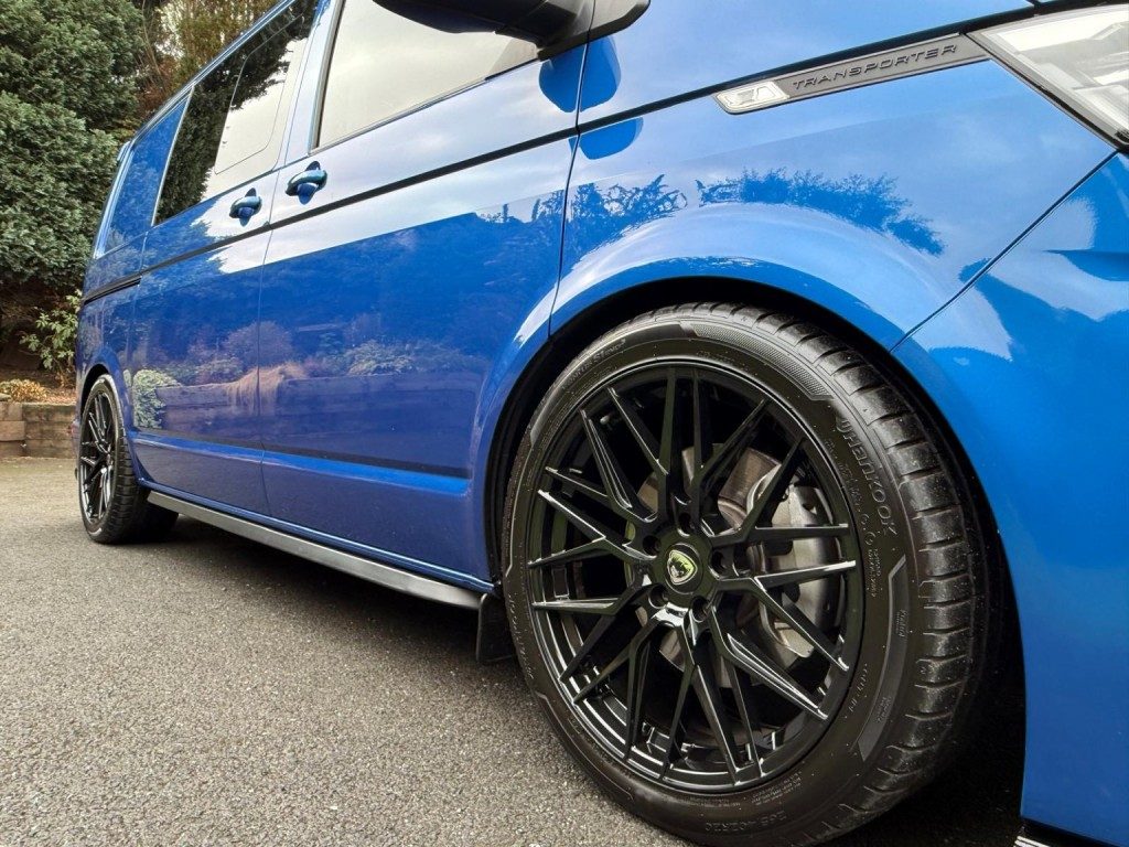Volkswagen Transporter - Image 16