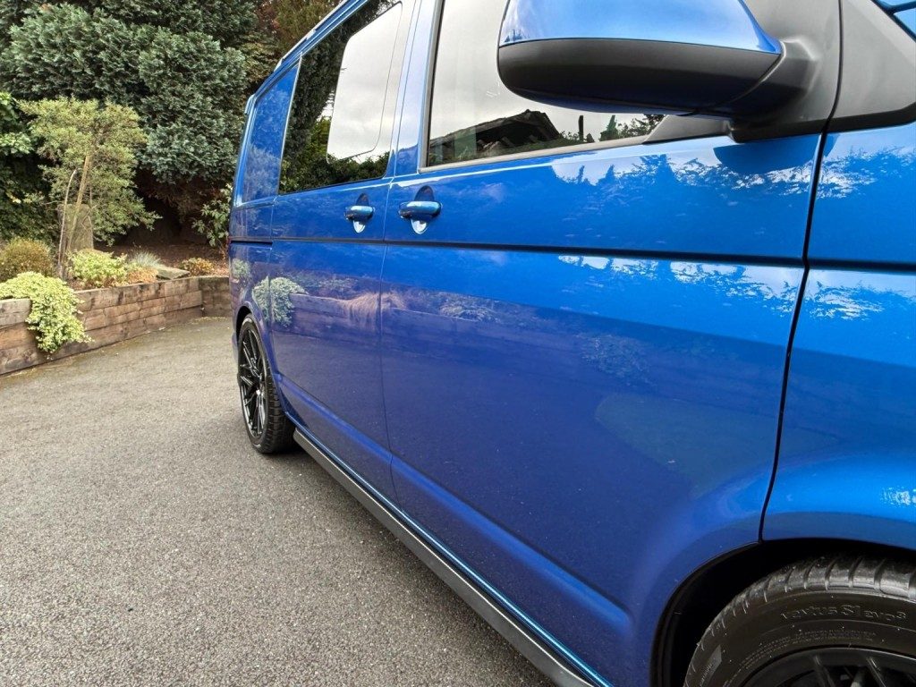 Volkswagen Transporter - Image 17