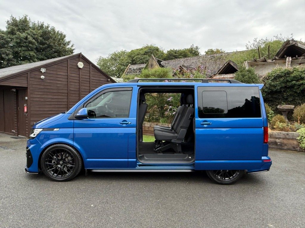 Volkswagen Transporter - Image 18