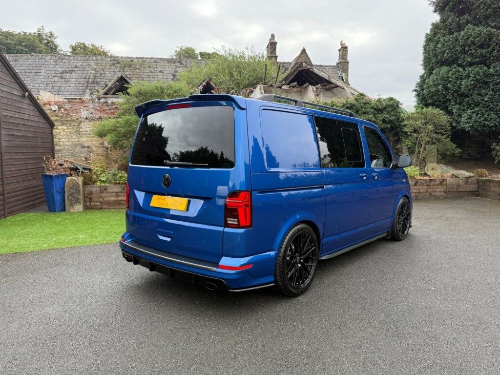 Volkswagen Transporter - Image 19