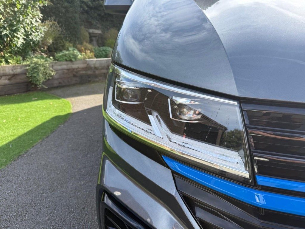 Volkswagen Transporter - Image 8