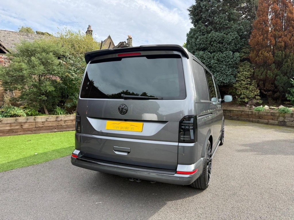 Volkswagen Transporter - Image 13