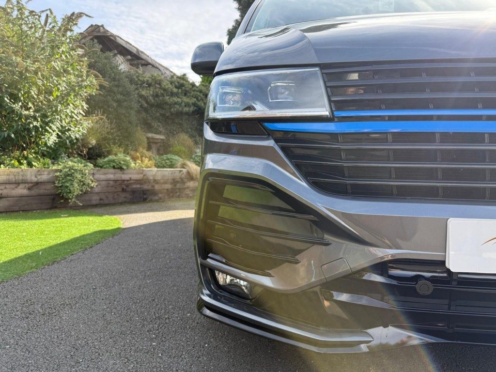Volkswagen Transporter - Image 18