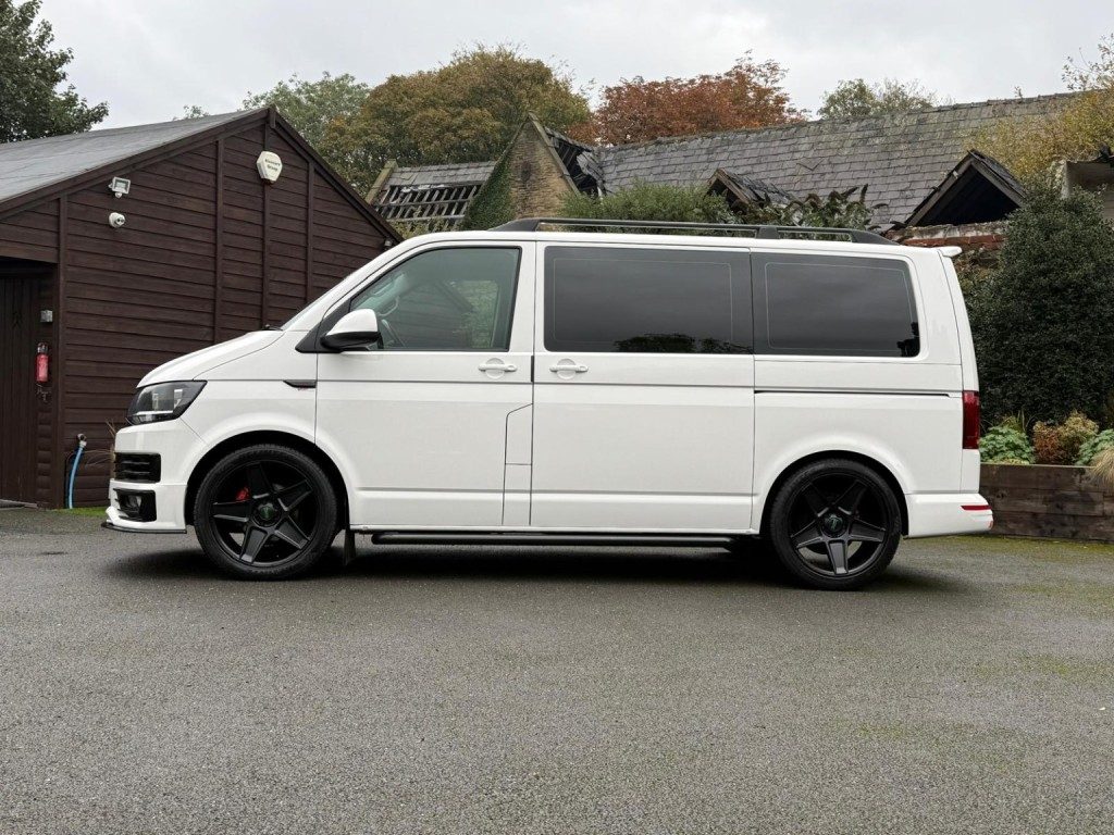 Volkswagen Transporter Shuttle - Image 5