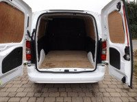 Vauxhall Combo - Image 6