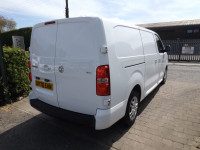 Vauxhall Vivaro - Image 4