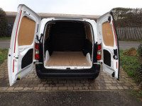 Vauxhall Combo - Image 6