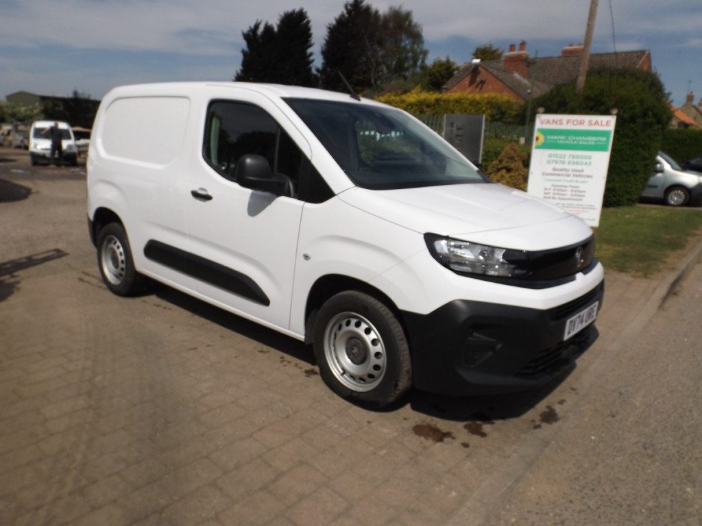 Vauxhall Combo - Image 2