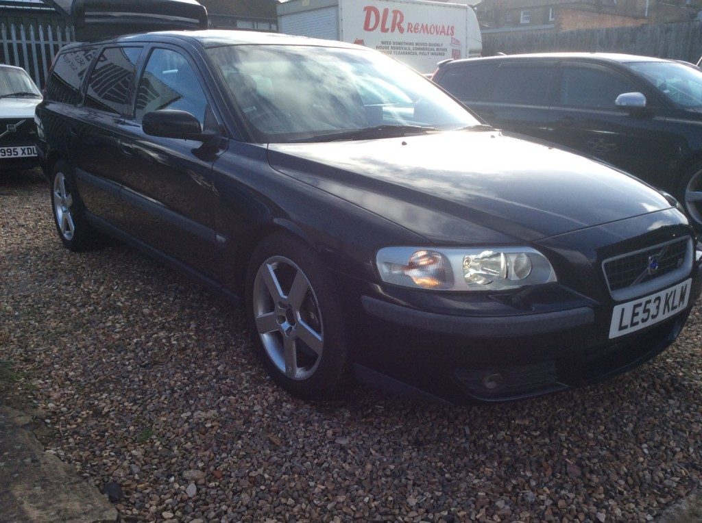 Volvo V70 - Image 2