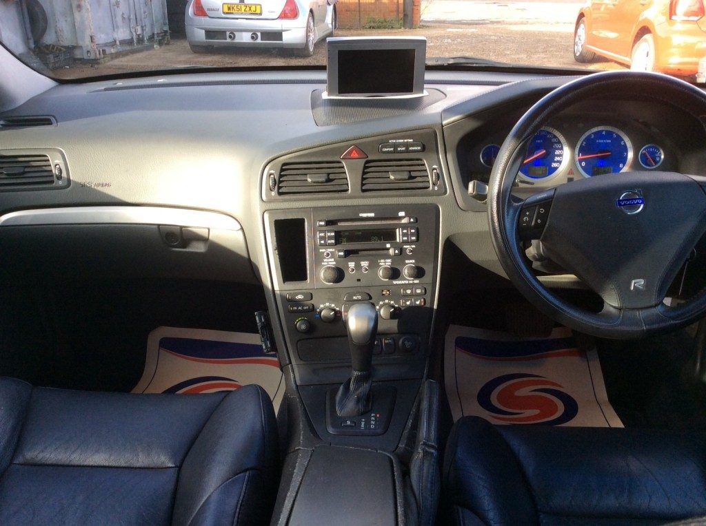 Volvo V70 - Image 7
