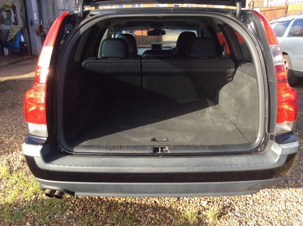 Volvo V70 - Image 12