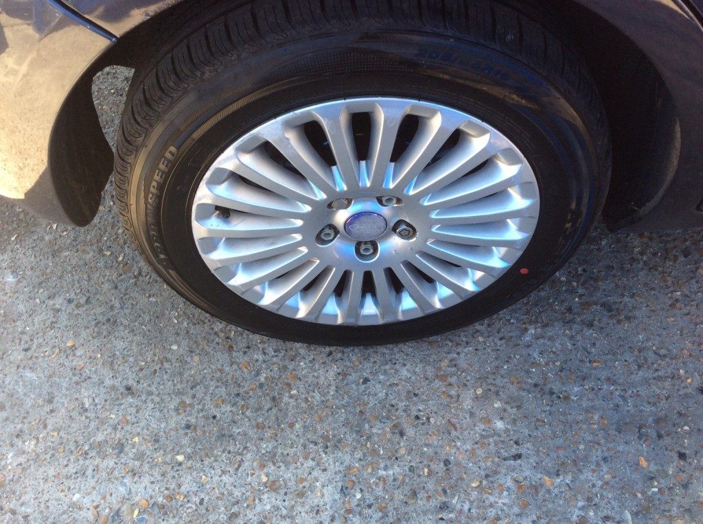 Ford Focus - Image 18