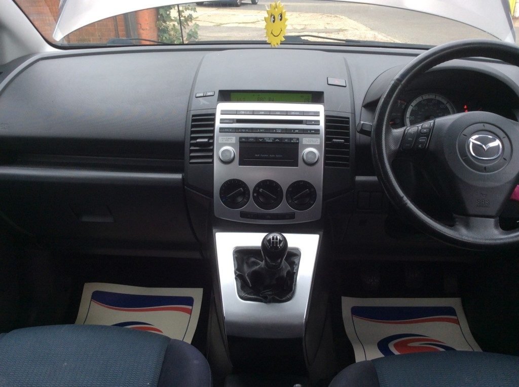 Mazda Mazda5 - Image 6