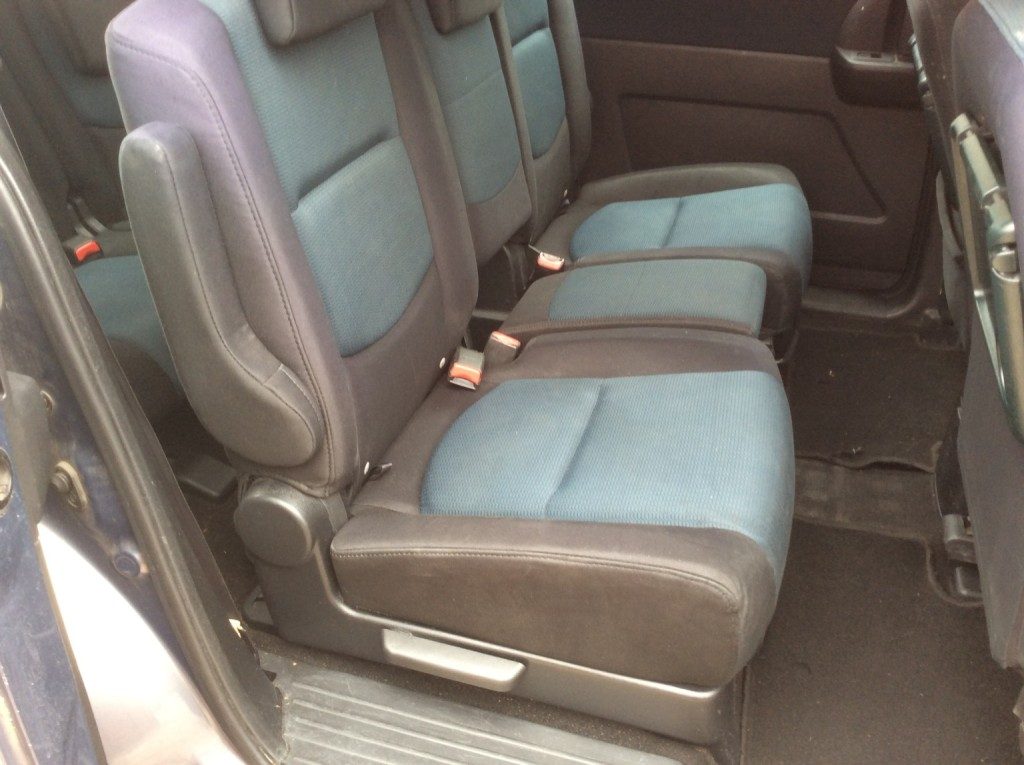 Mazda Mazda5 - Image 11