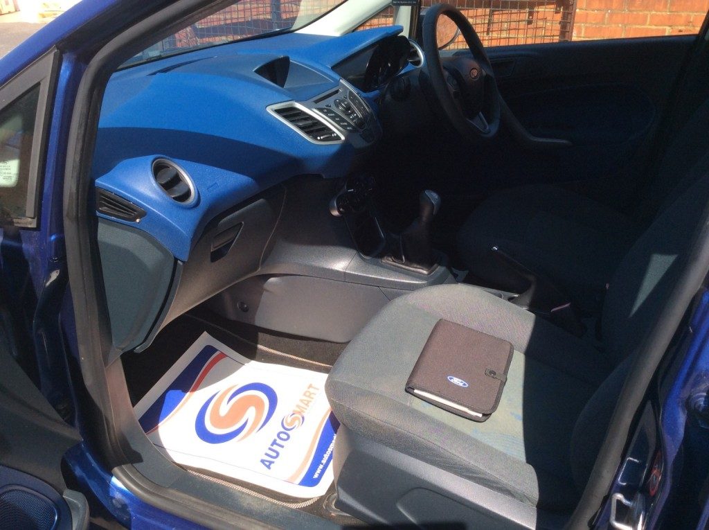 Ford Fiesta - Image 10