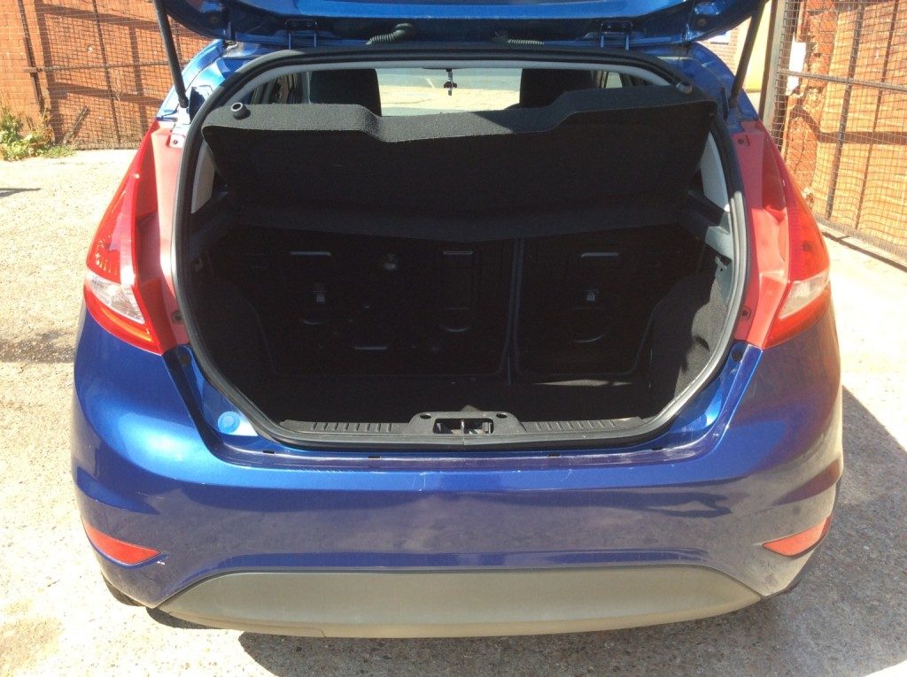 Ford Fiesta - Image 13