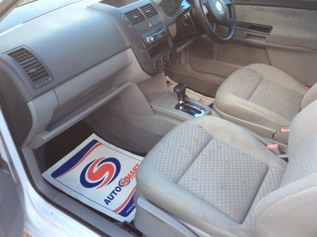Volkswagen Polo - Image 8