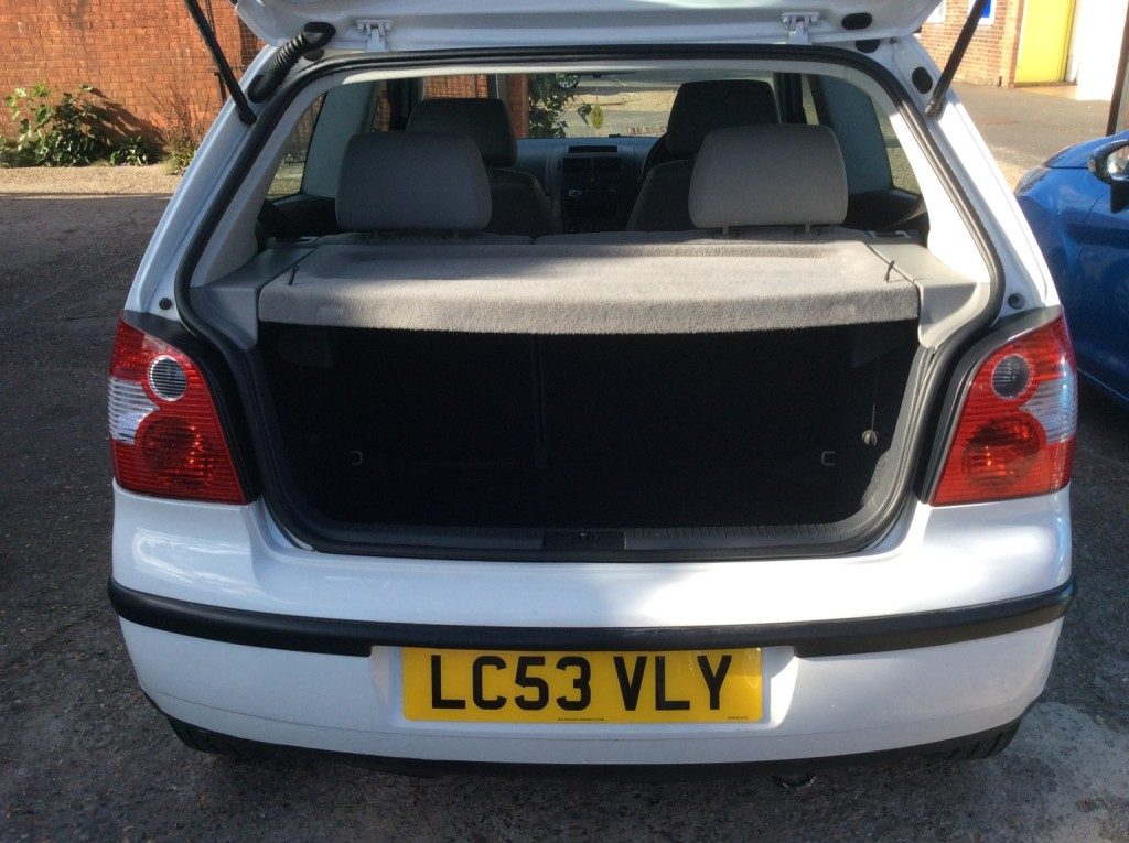 Volkswagen Polo - Image 10