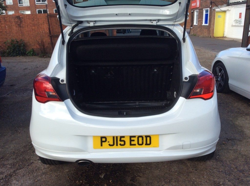 Vauxhall Corsa - Image 13