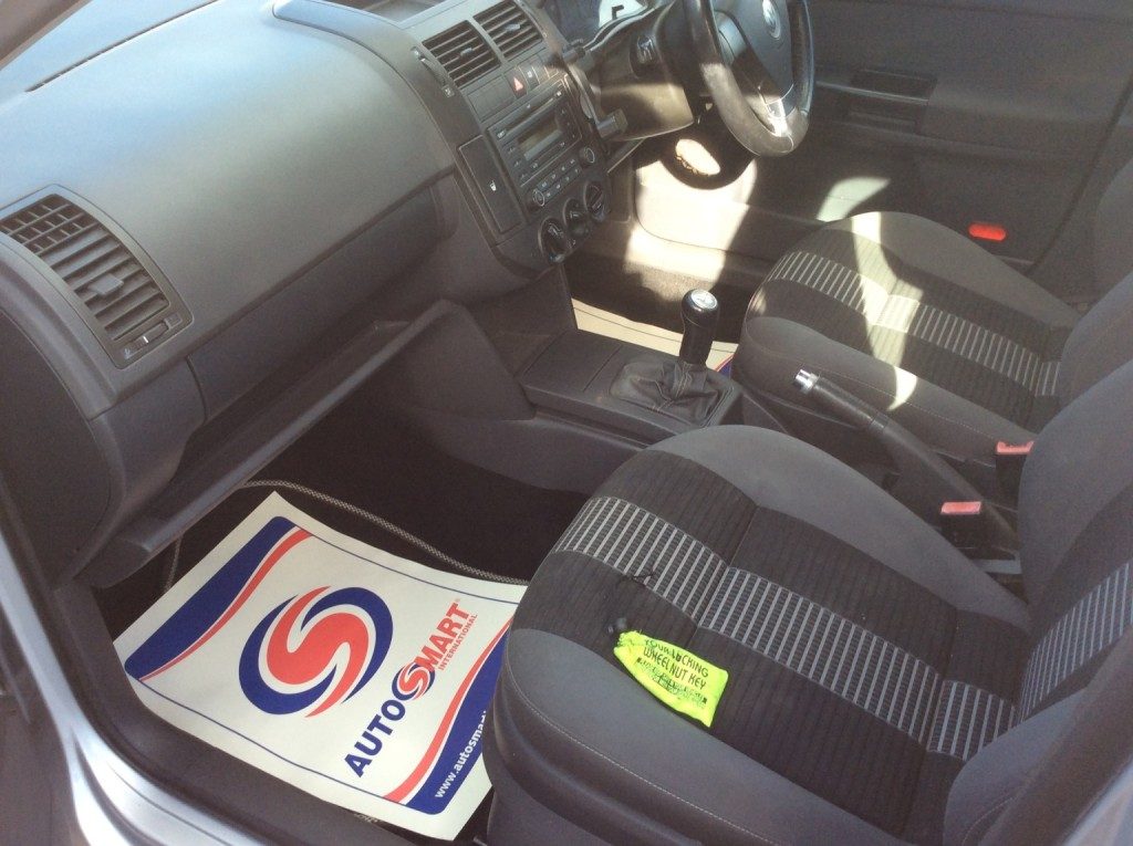 Volkswagen Polo - Image 8