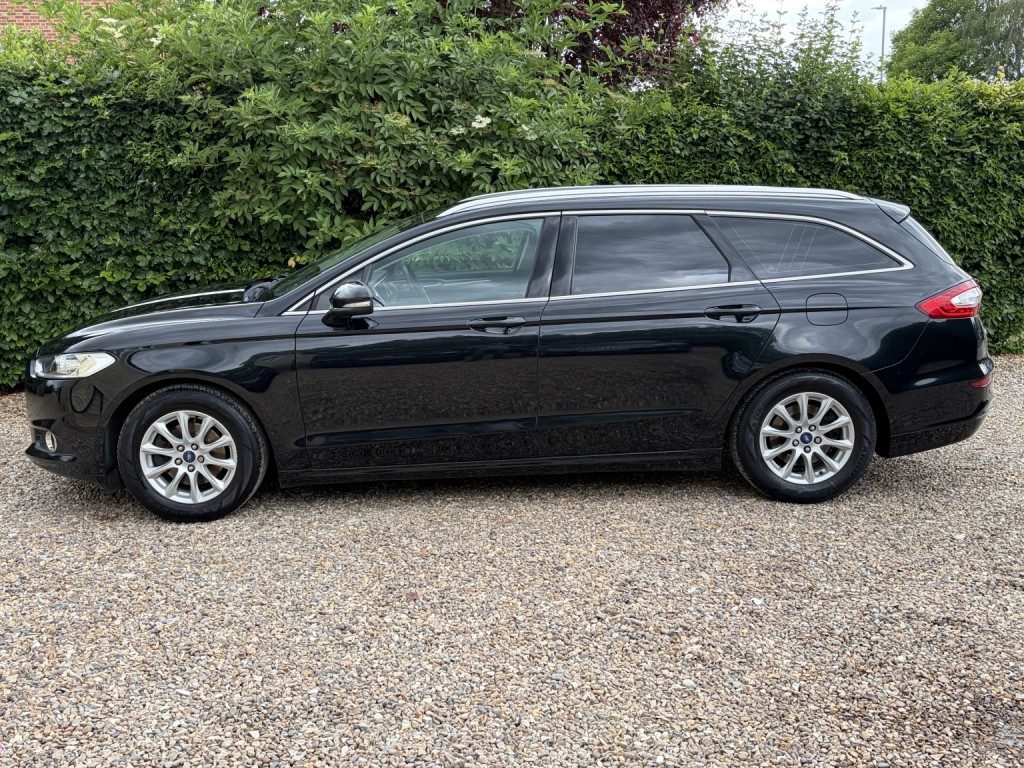 Ford Mondeo - Image 13