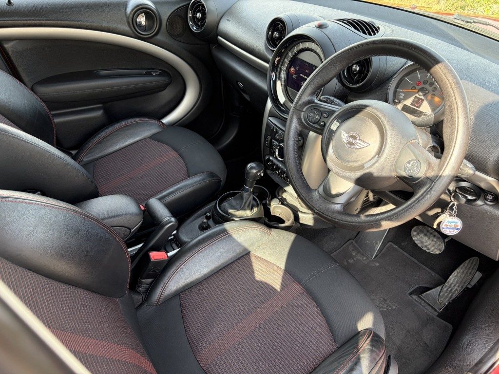 Mini Countryman - Image 3