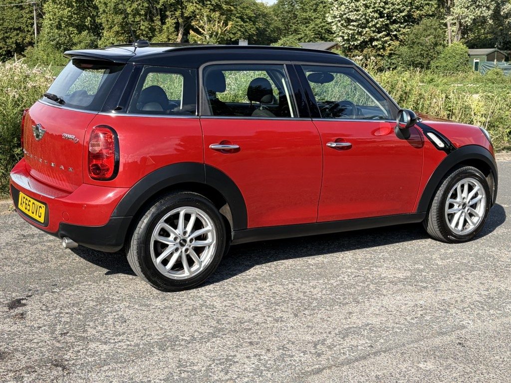 Mini Countryman - Image 9