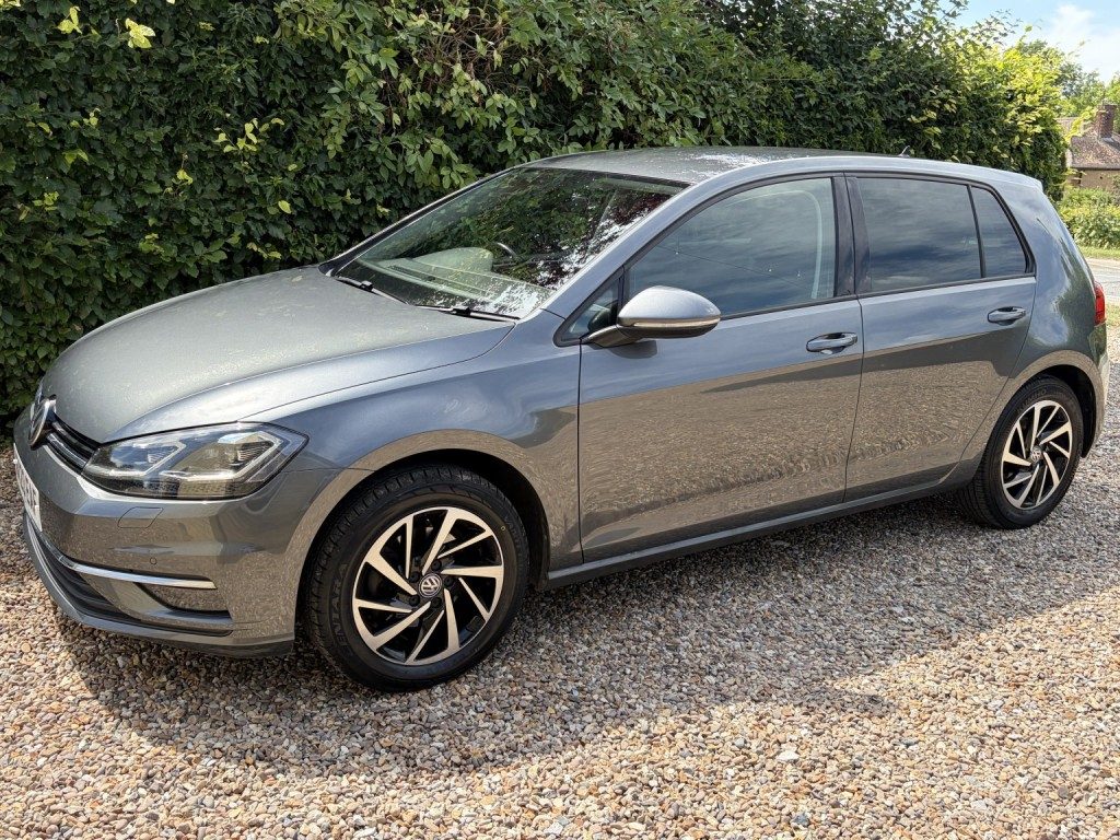 Volkswagen Golf - Image 12