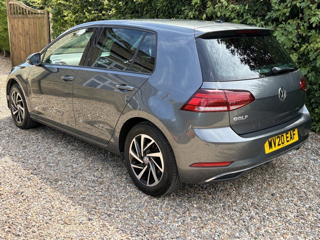 Volkswagen Golf - Image 17