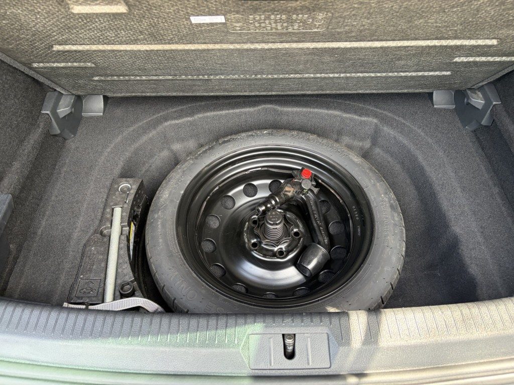 Volkswagen Golf - Image 19
