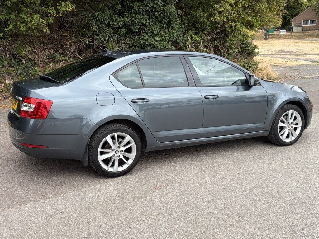 Skoda Octavia - Image 6