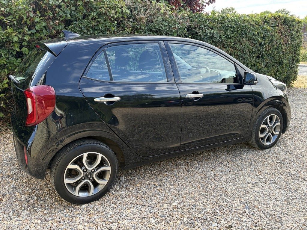 Kia Picanto - Image 11