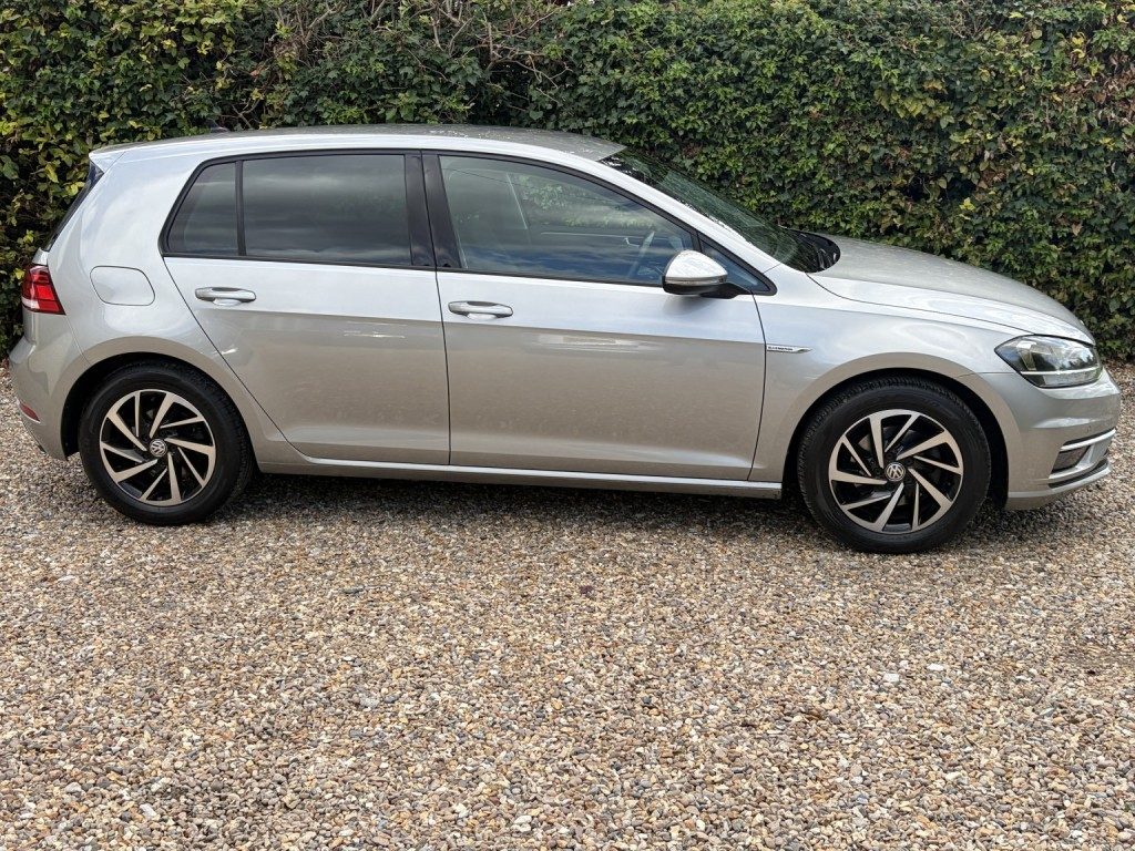 Volkswagen Golf - Image 6