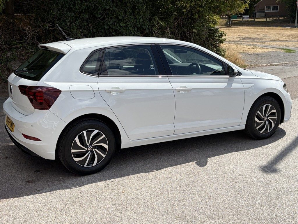 Volkswagen Polo - Image 10