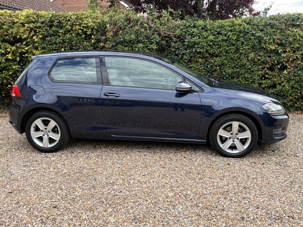 Volkswagen Golf - Image 7