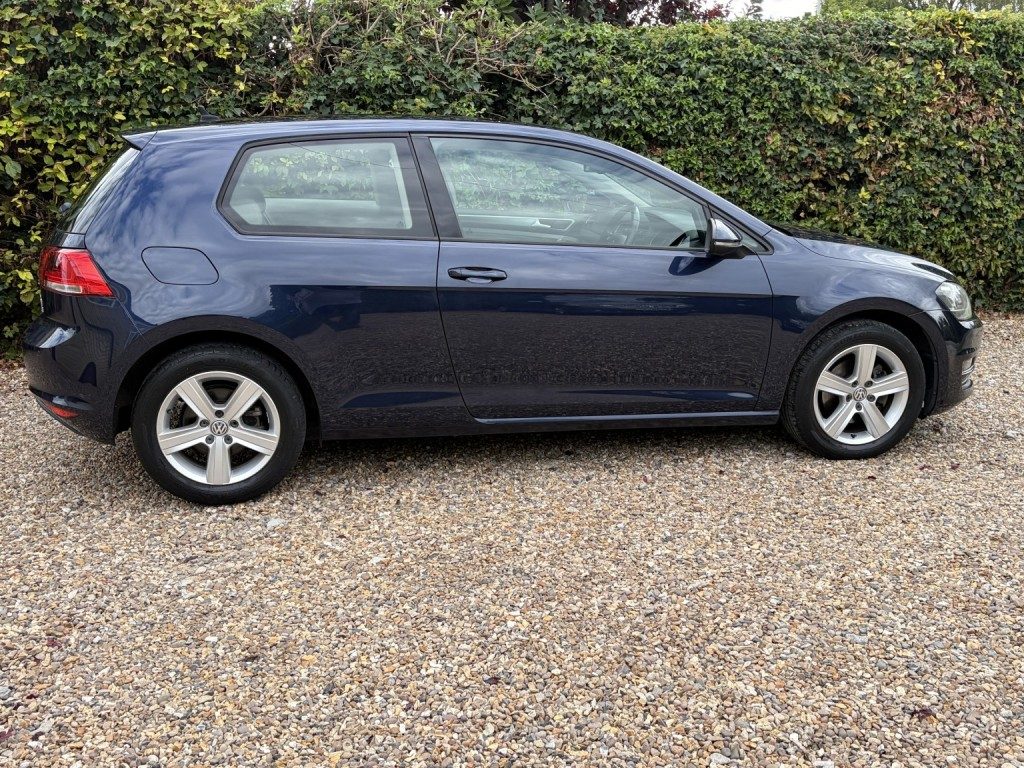 Volkswagen Golf - Image 8