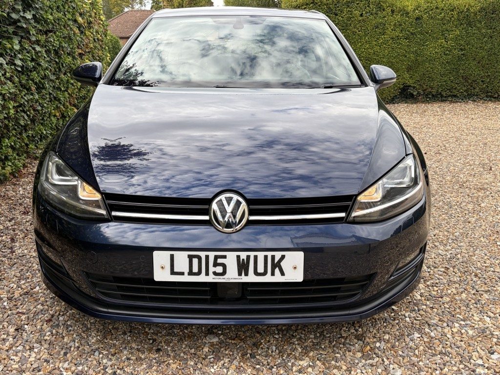 Volkswagen Golf - Image 11