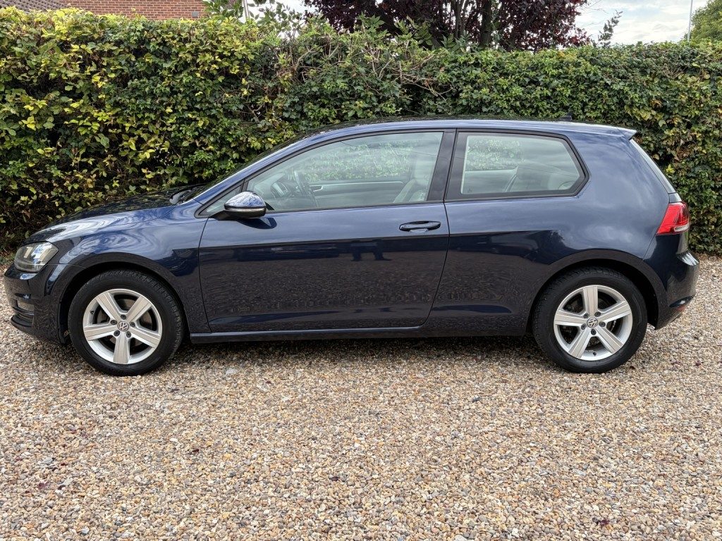 Volkswagen Golf - Image 15