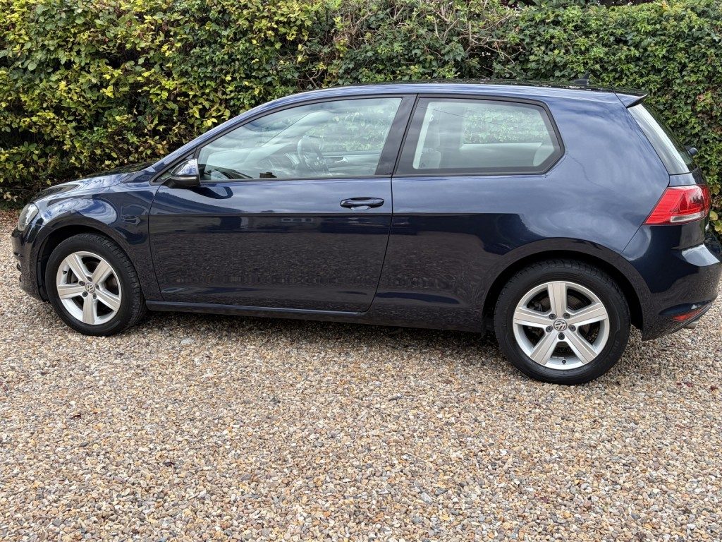 Volkswagen Golf - Image 16