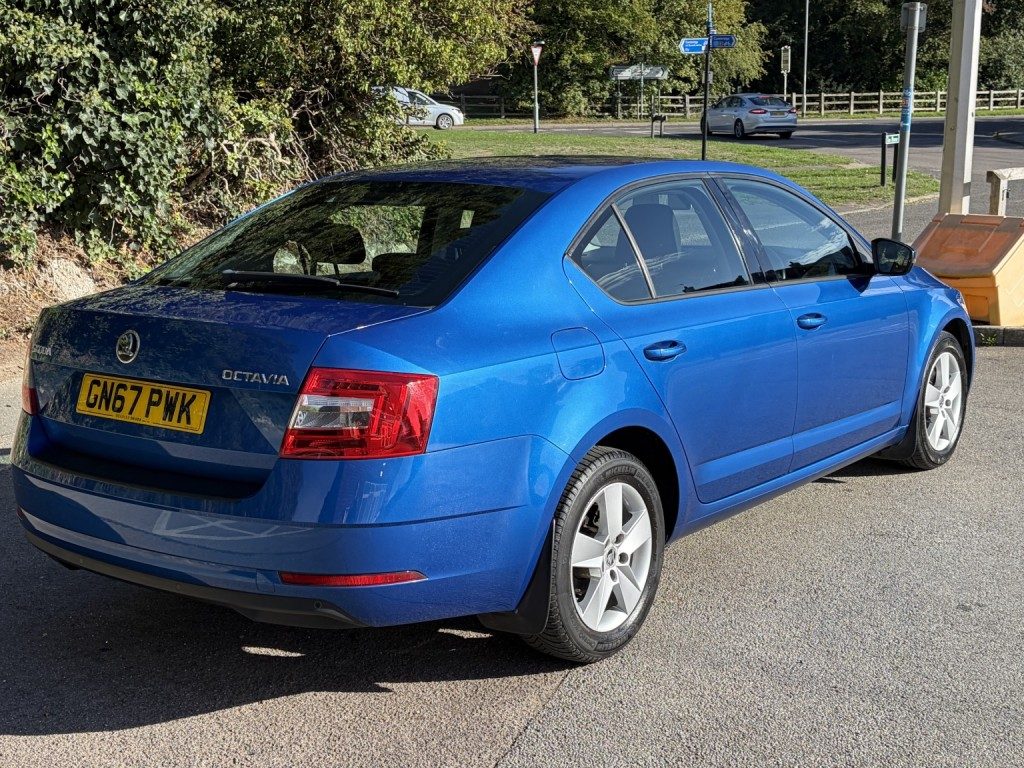 Skoda Octavia - Image 9