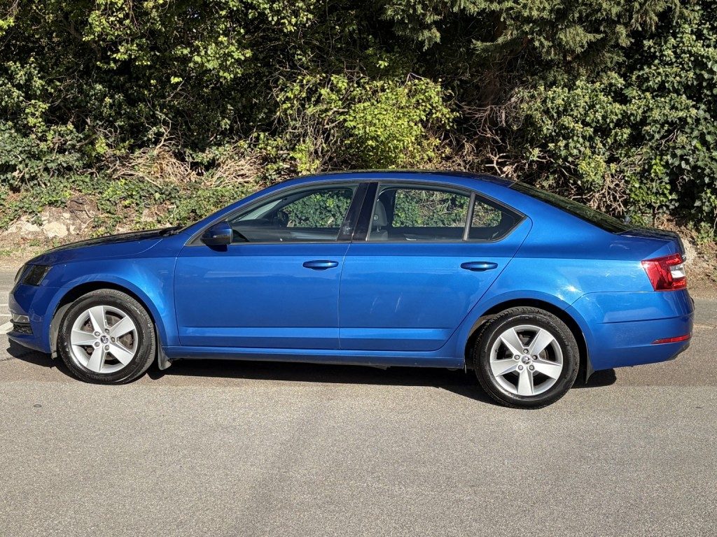 Skoda Octavia - Image 17