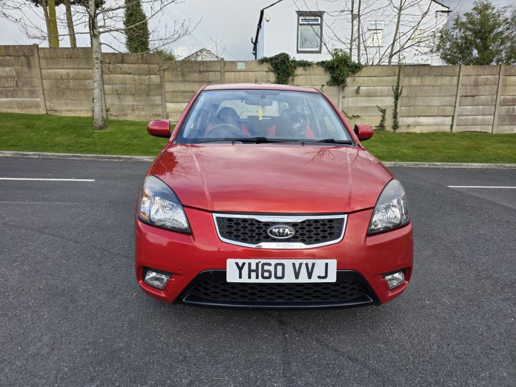 2010 Kia Rio in BOLTON