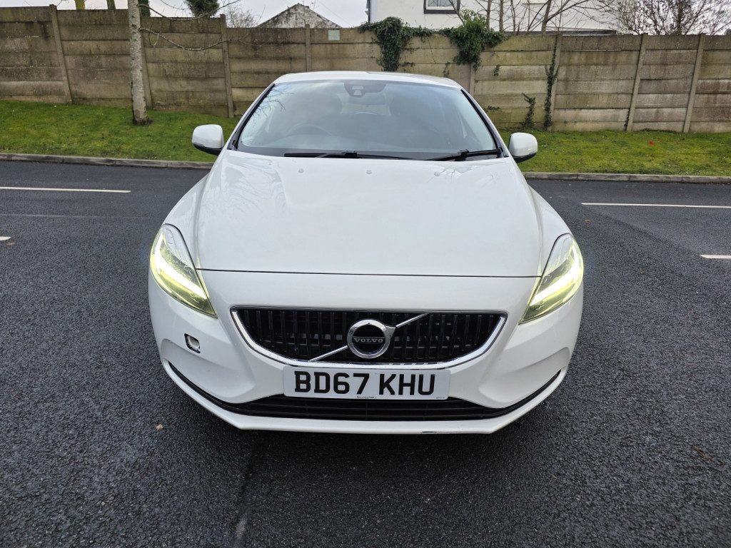2018 Volvo V40 in BOLTON