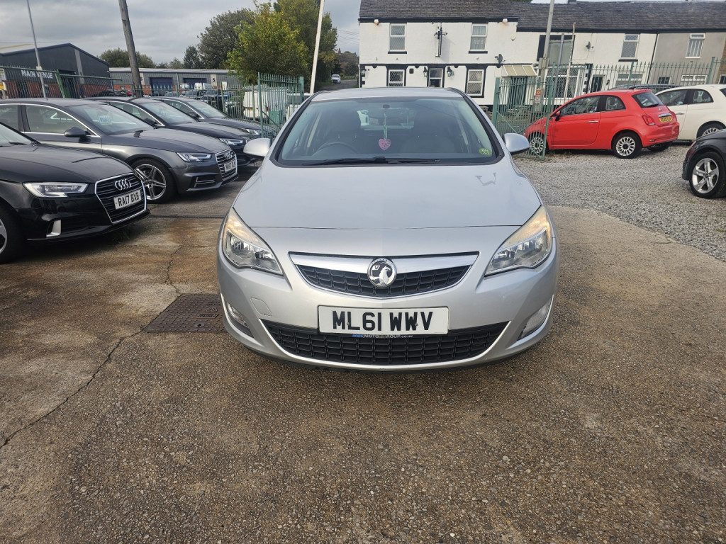 Vauxhall Astra - Image 2