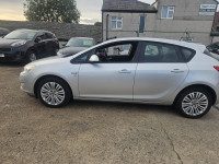 Vauxhall Astra - Image 8