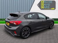 Ford Focus - Image 6