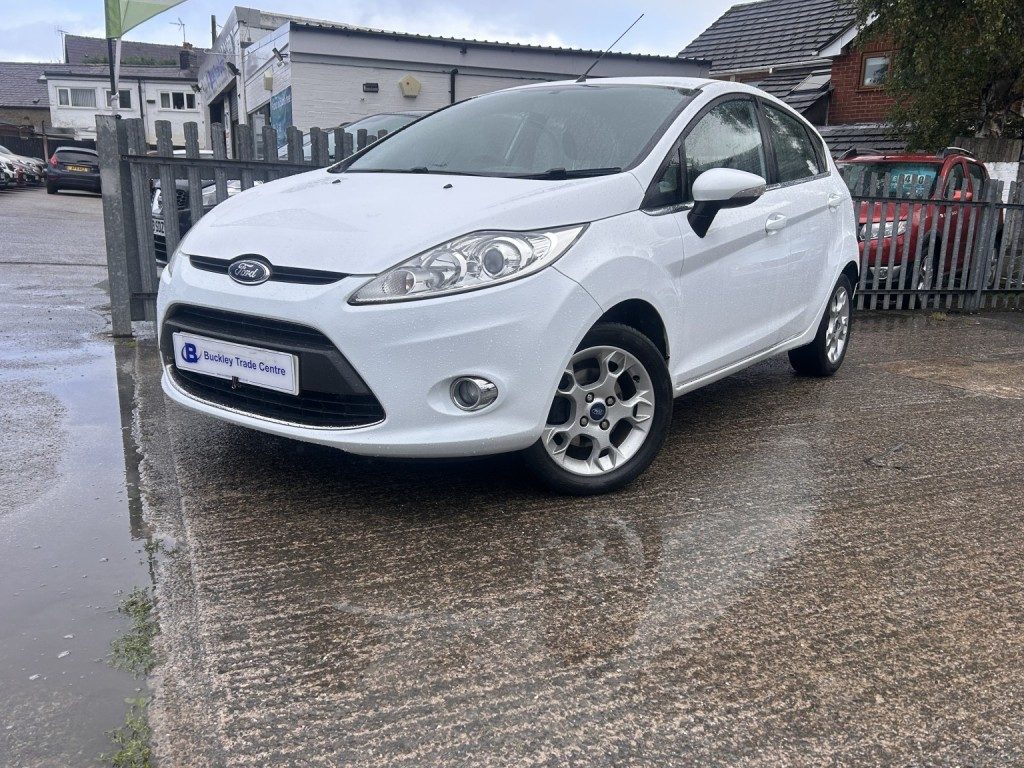 2011 Ford Fiesta in sychdyn