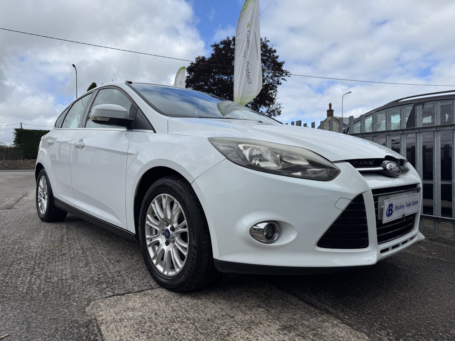 Ford Focus - Image 8